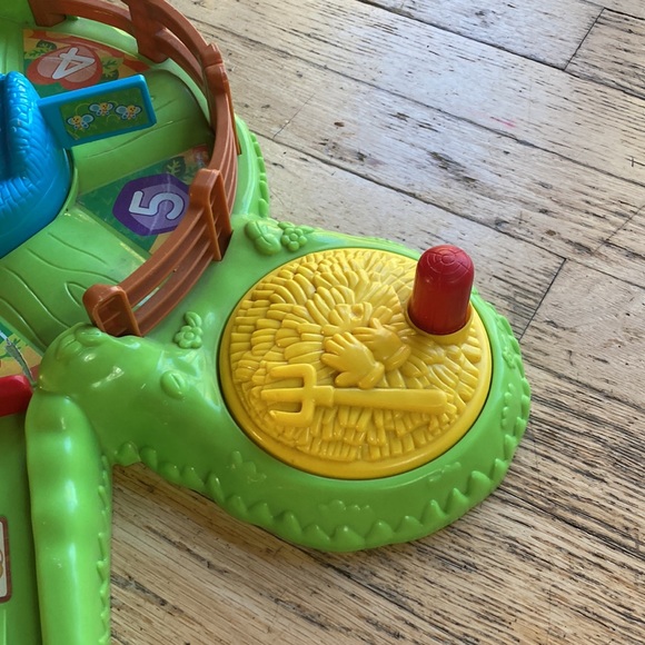 Vtech Gallop and Go Stable with horse - Picture 5 of 12